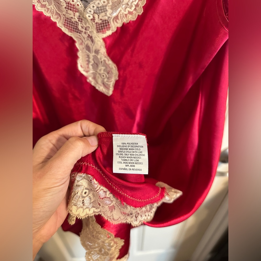 Morgan Taylor Satin Robe & Slip Set w Lace Trim, Red & Cream, Size S/M & M - Picture 8 of 9